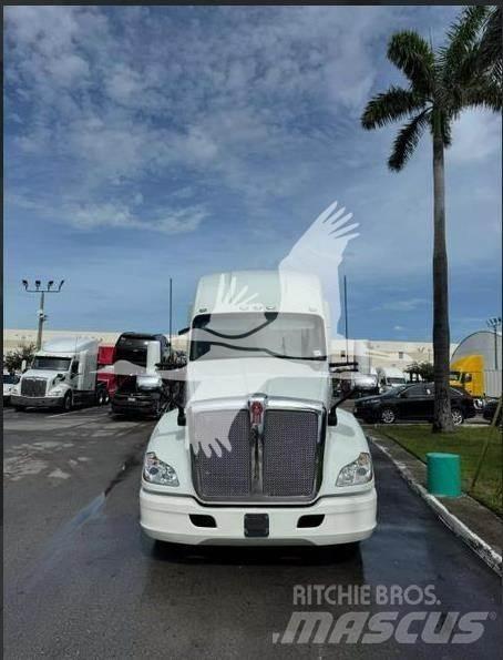 Kenworth T680 Седельные тягачи