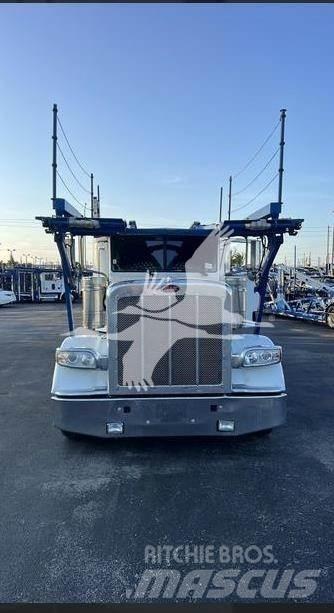 Peterbilt 388 Строительная техника - Другие