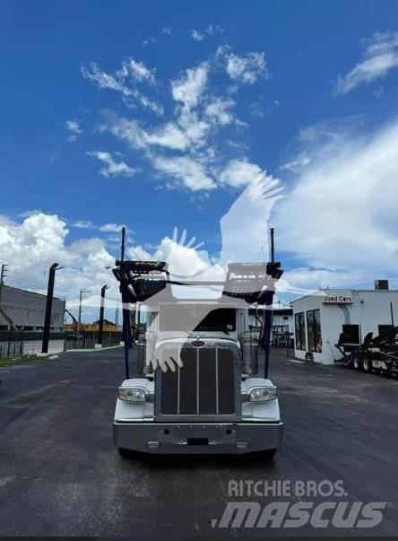 Peterbilt 389 Строительная техника - Другие