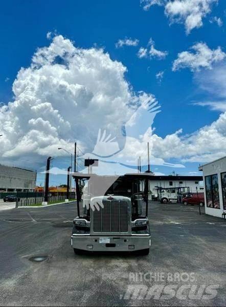 Peterbilt 389 Строительная техника - Другие
