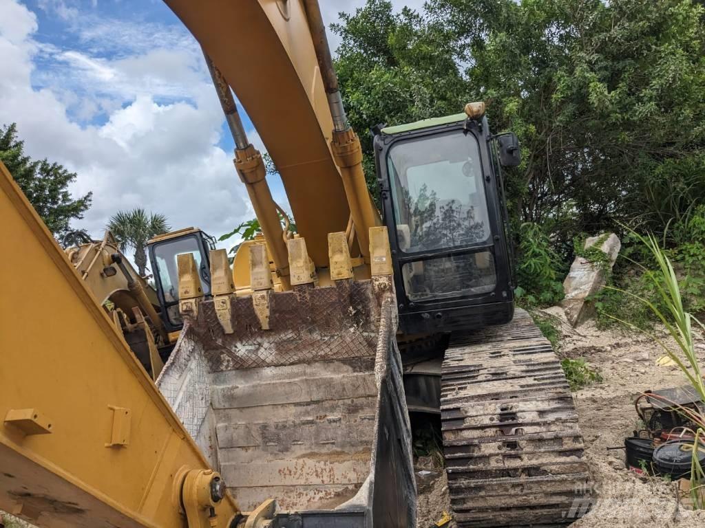 CAT 330 CL Гусеничные экскаваторы