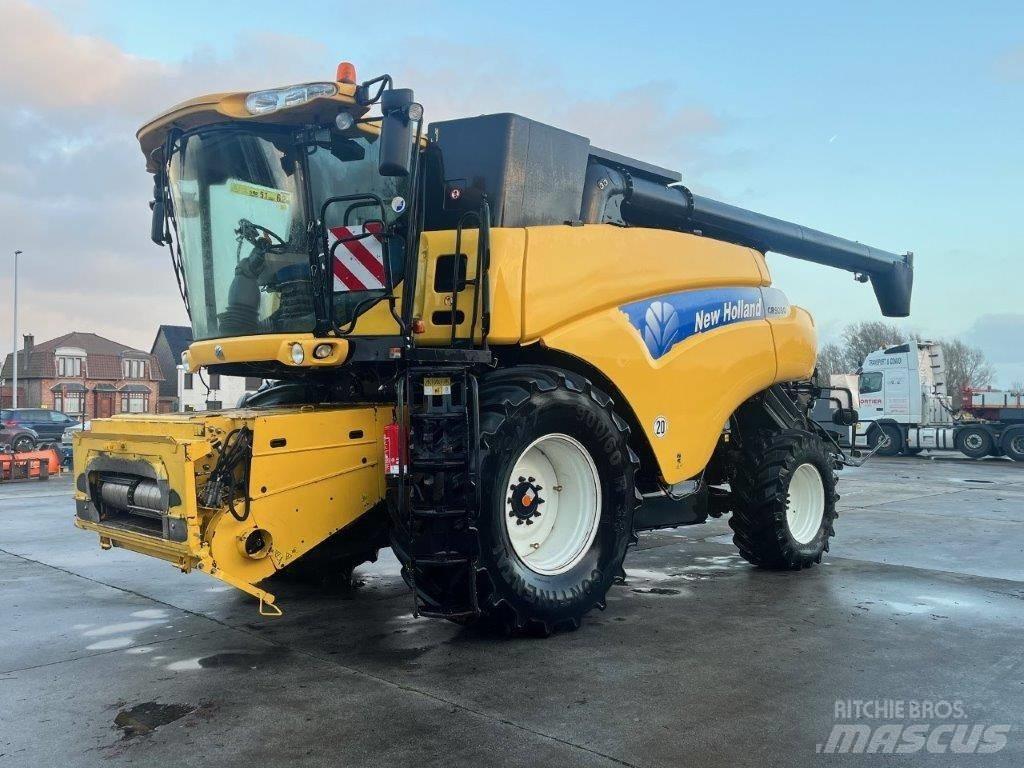 New Holland CR 9080 Зерноуборочные комбайны
