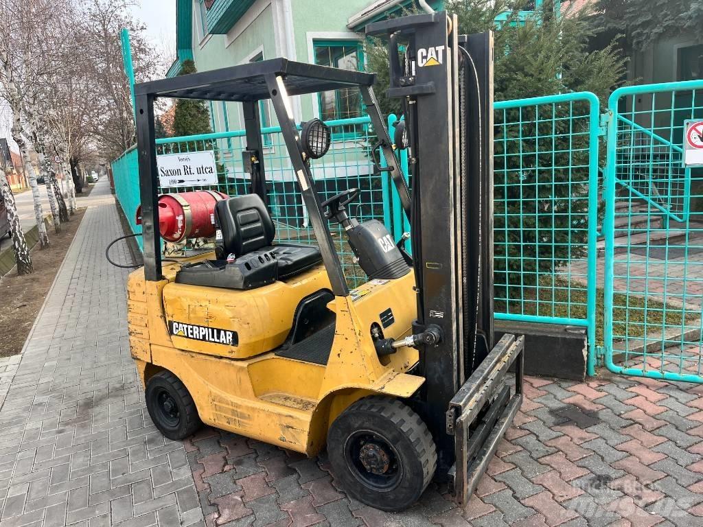 CAT GP 15 AC V-4100 Газовые погрузчики