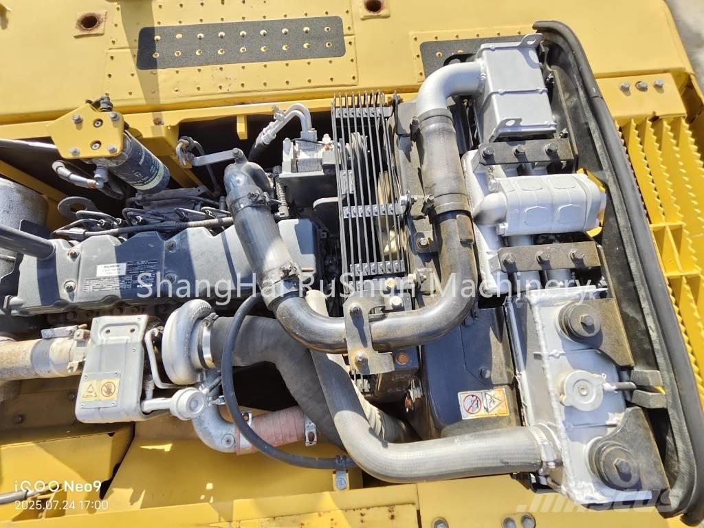 Komatsu 220-8 Гусеничные экскаваторы