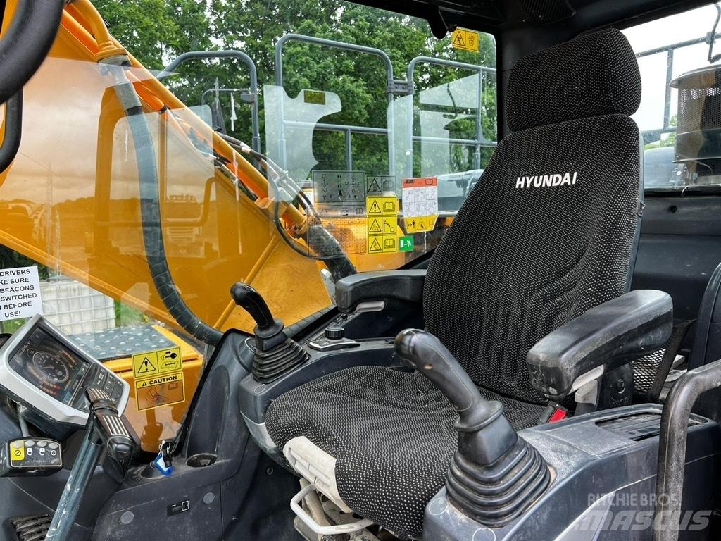 Hyundai HX 220 L Гусеничные экскаваторы
