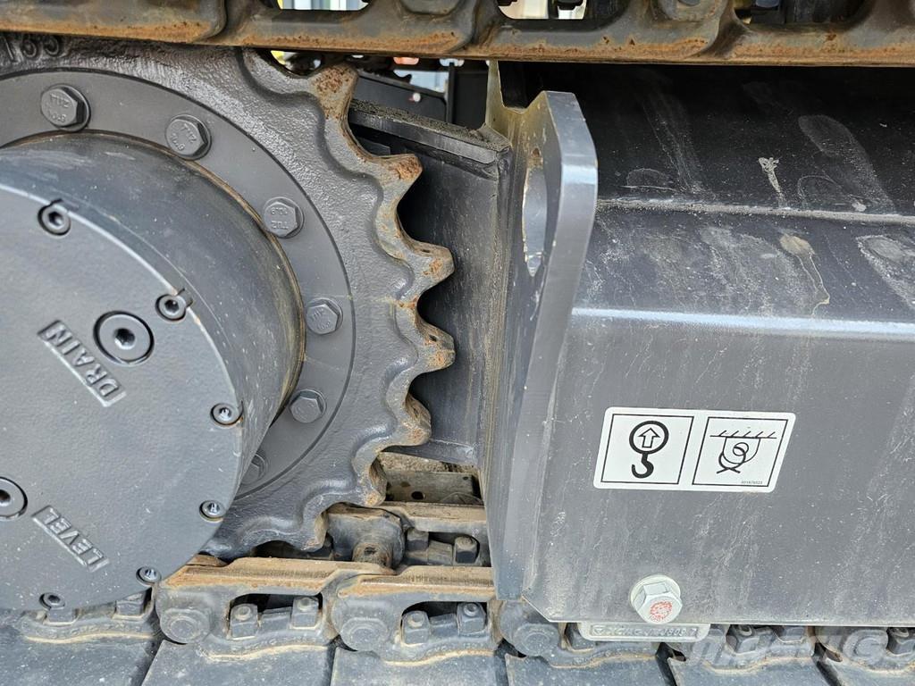 XCMG XE60GA Мини-экскаваторы