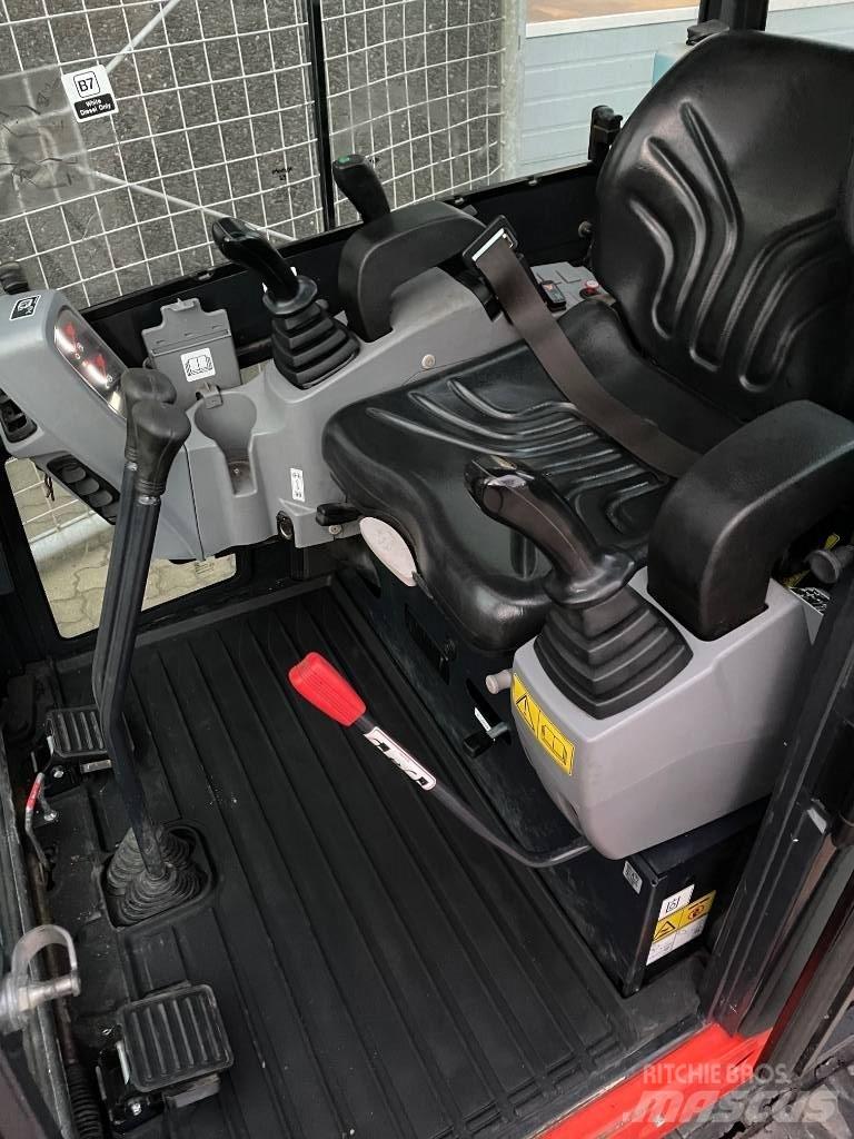 Kubota KX016-4 Мини-экскаваторы
