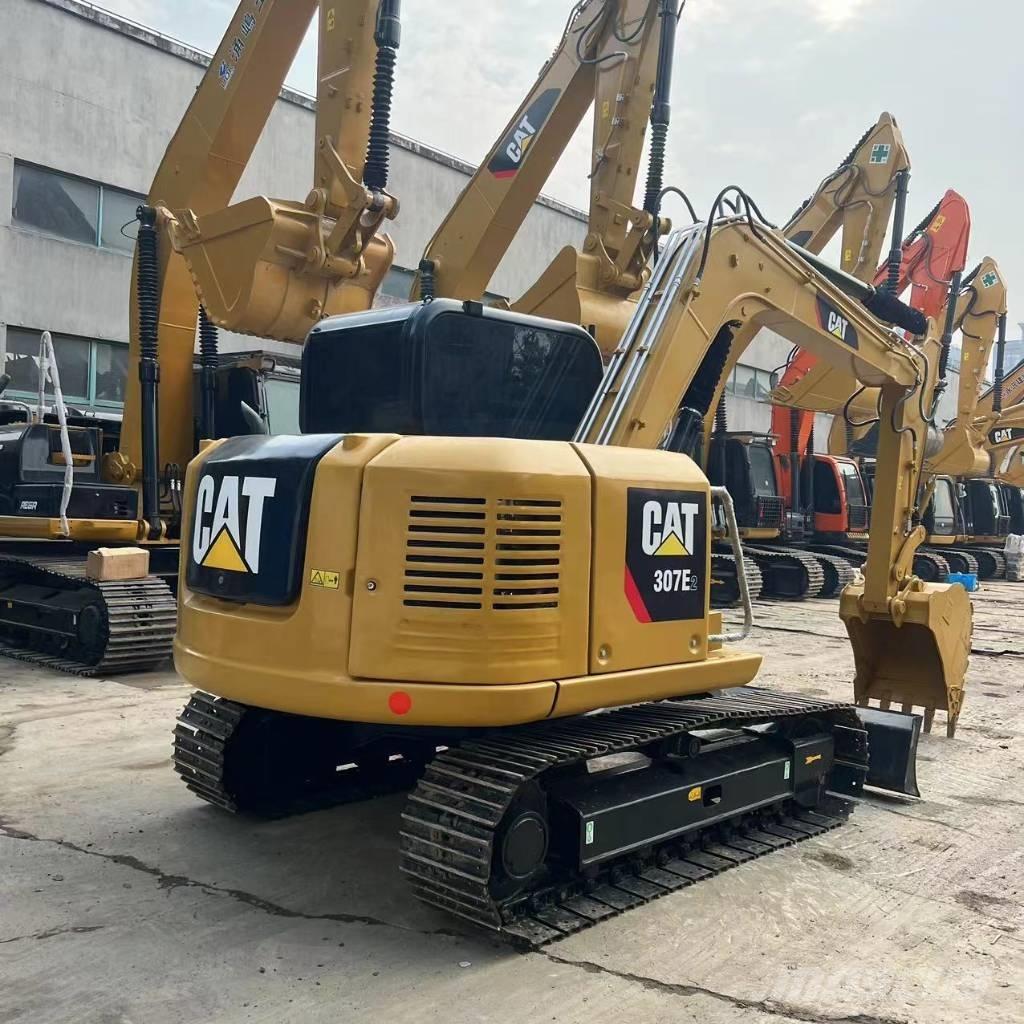 CAT 307E2 Малые экскаваторы 7т-12т