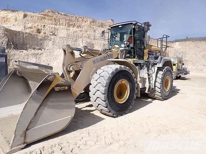 Komatsu WA475-10 Фронтальные погрузчики