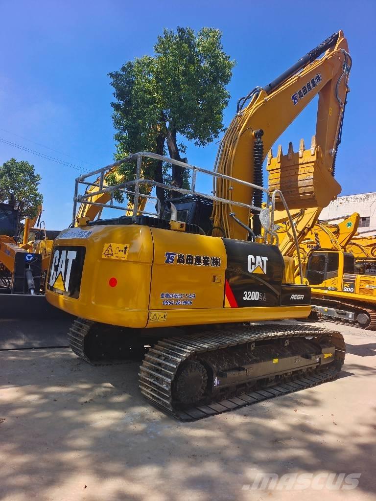 CAT 320D2L Гусеничные экскаваторы