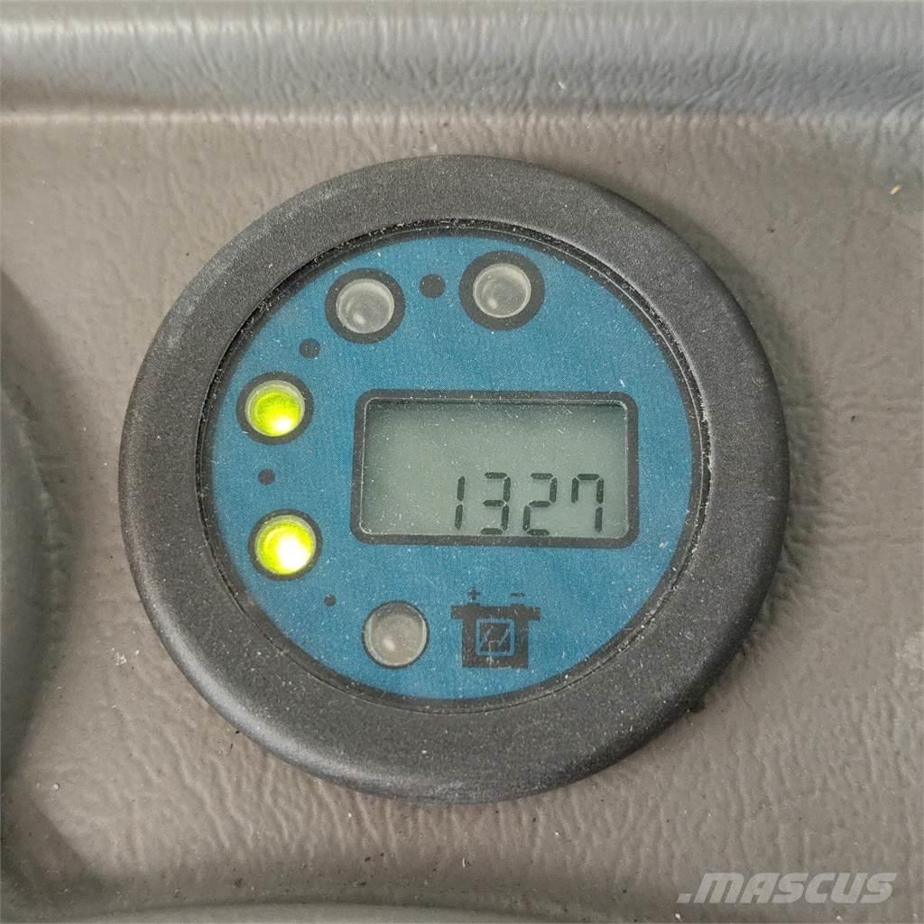 Atlet A160 Самоходные электроштабелёры