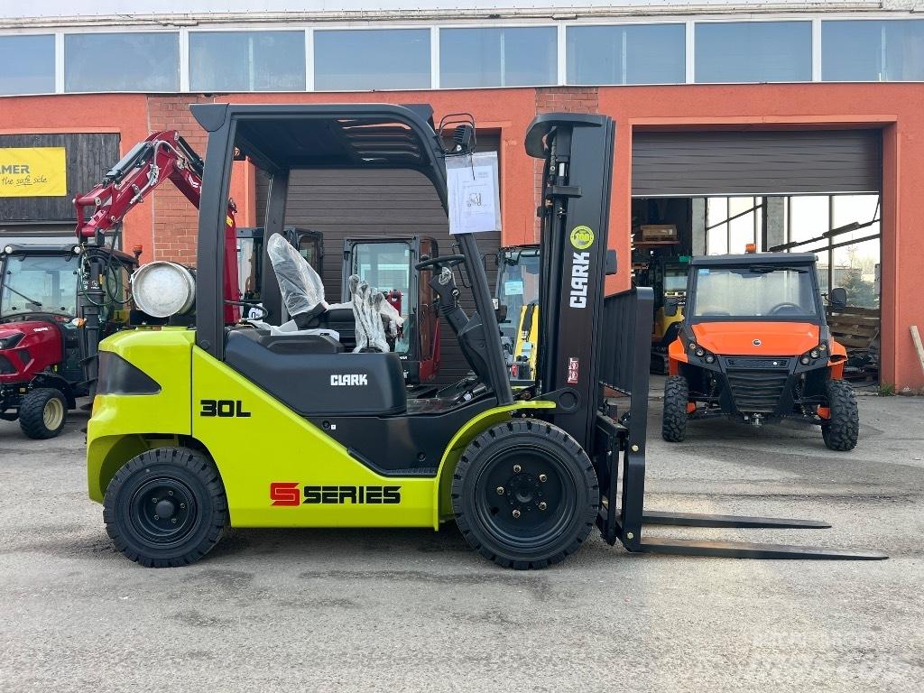 Clark S 30 L Газовые погрузчики