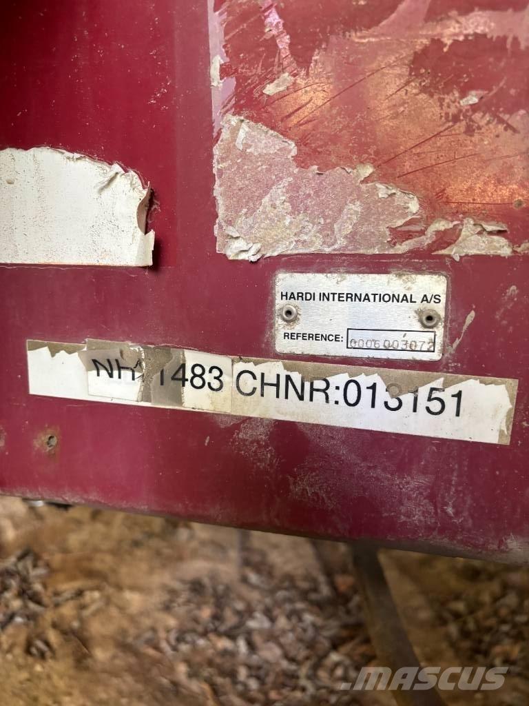 Hardi 2800 Прицепные опрыскиватели