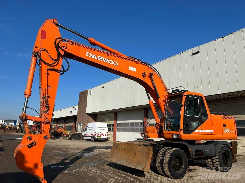 Daewoo Solar 200WV Колёсные экскаваторы