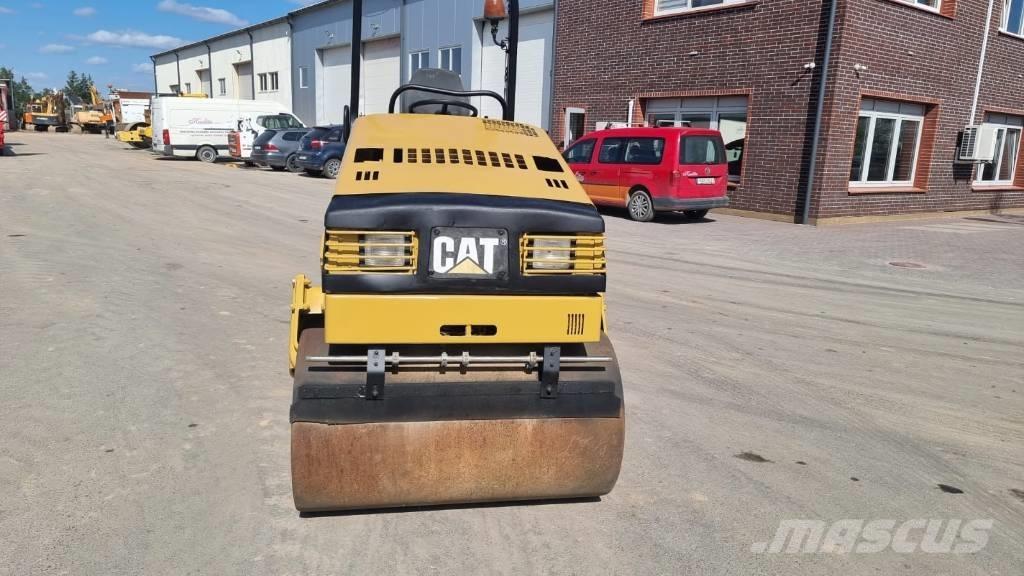 CAT CB 224 C Катки тротуарные