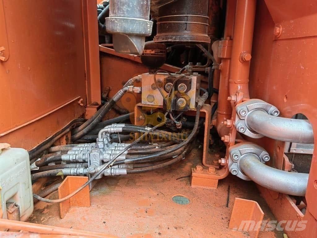 Doosan DX 225 LL Гусеничные экскаваторы