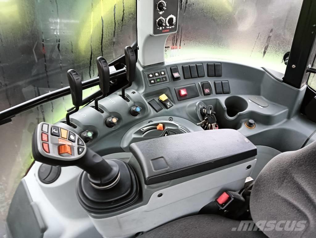 CLAAS Arion 440 Трактора