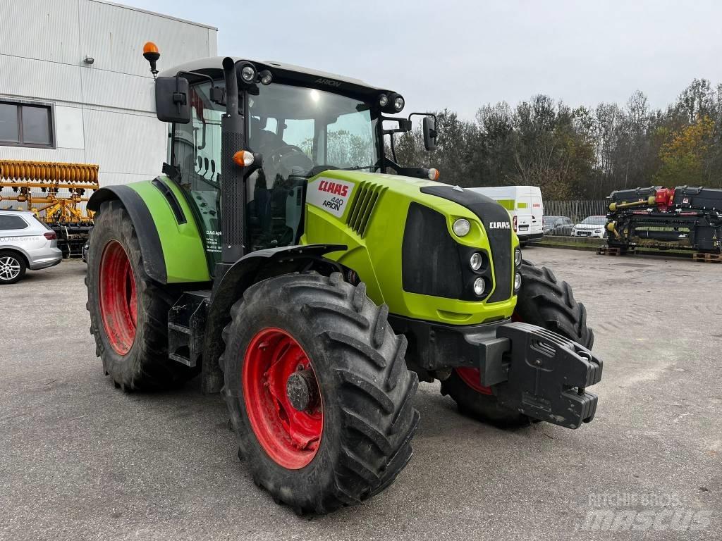 CLAAS Arion 440 Трактора