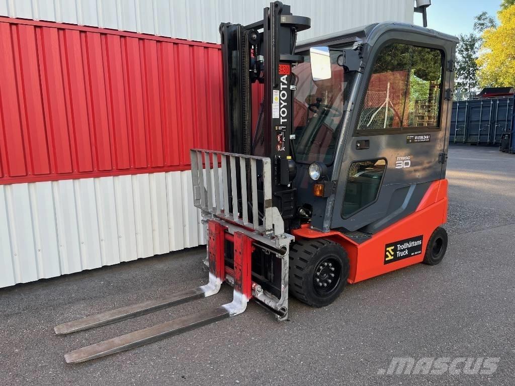 Toyota 8 FBMKT 30 Электропогрузчики