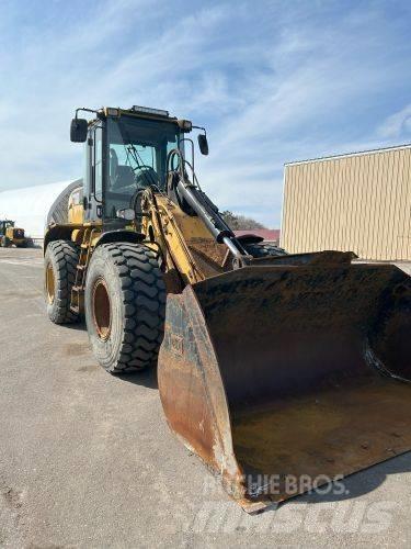 CAT 930H Фронтальные погрузчики