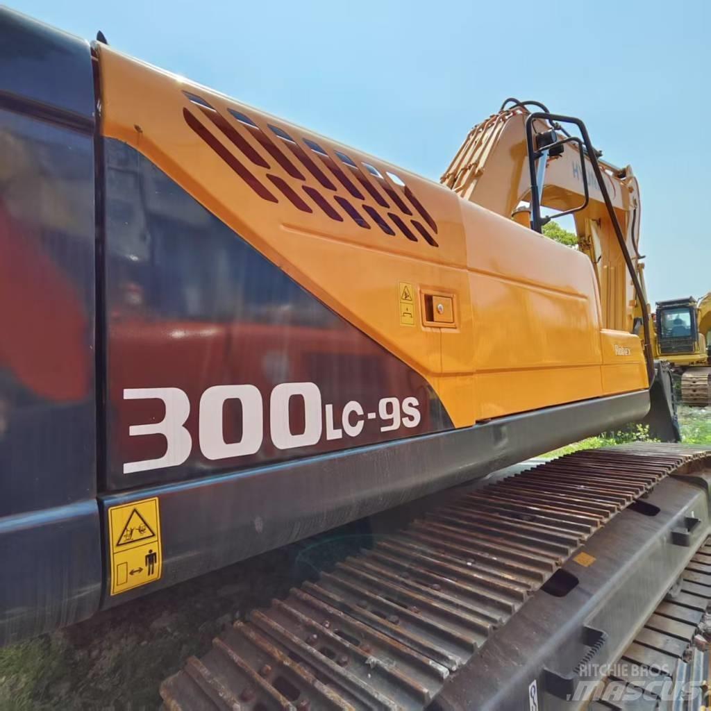 Hyundai Robex 300 LC Гусеничные экскаваторы