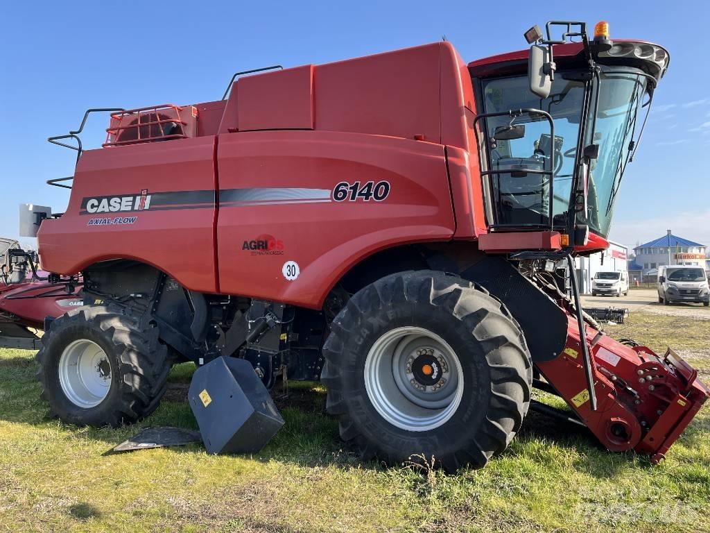 Case IH AF6140 Зерноуборочные комбайны
