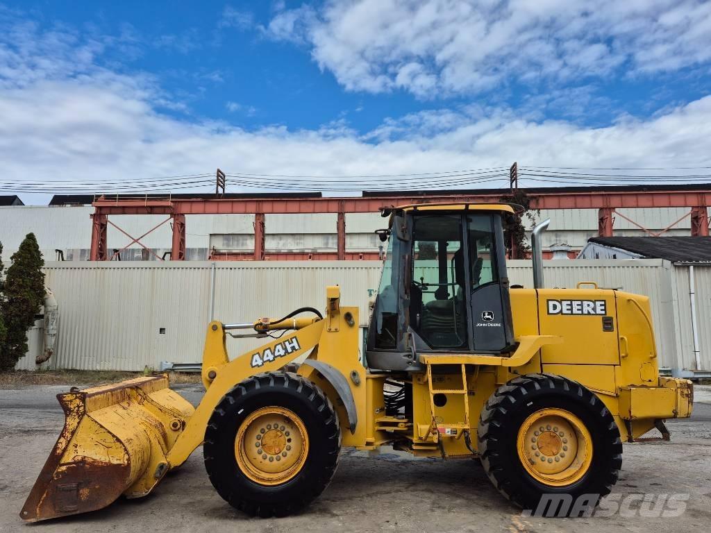 John Deere 444 H Фронтальные погрузчики