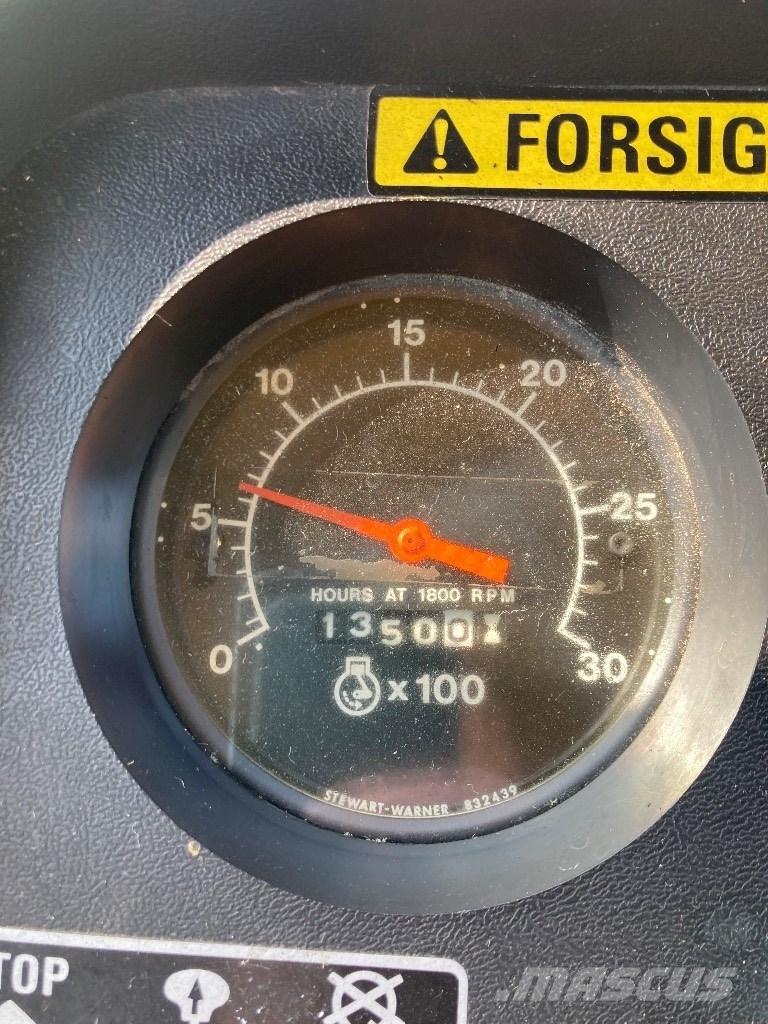 Case IH 485 XL Трактора
