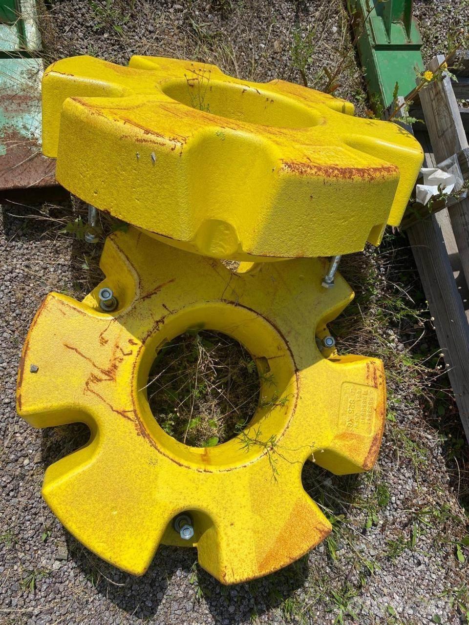 John Deere 625 kg Навесное оборудование и запчасти