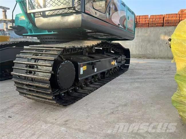 Kobelco SK 200 Гусеничные экскаваторы