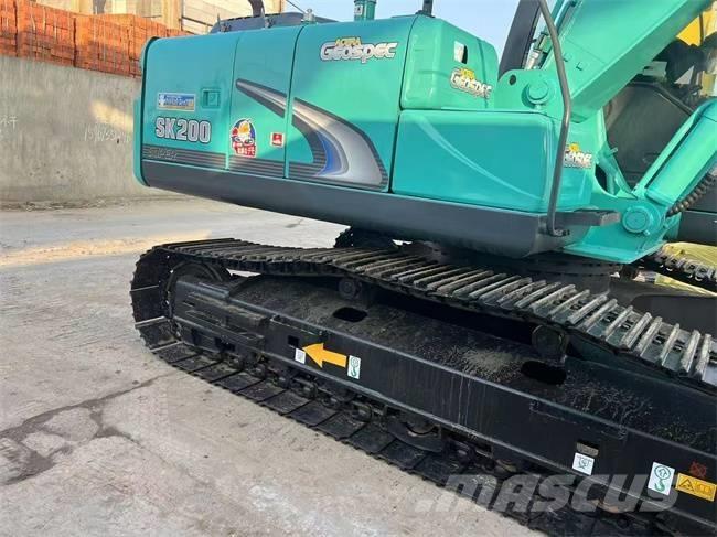 Kobelco SK 200 Гусеничные экскаваторы