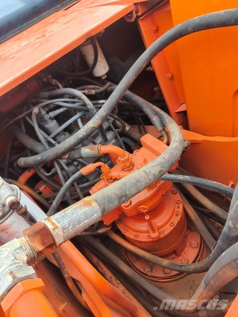 Doosan 220 LC-7 Гусеничные экскаваторы