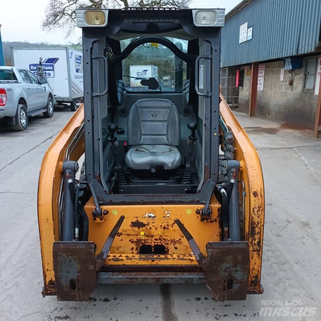 CASE SR 130 Мини-погрузчики