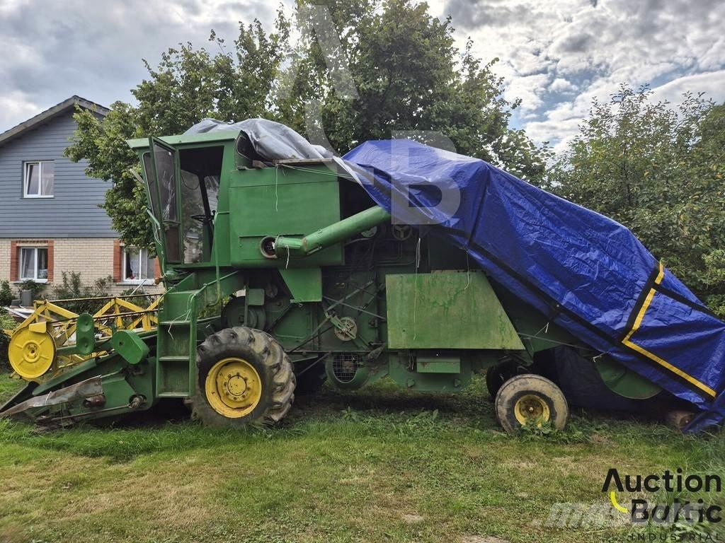 John Deere 935 Зерноуборочные комбайны