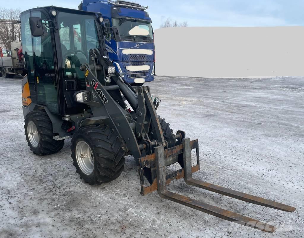 Gigant 2200 E Малые погрузчики