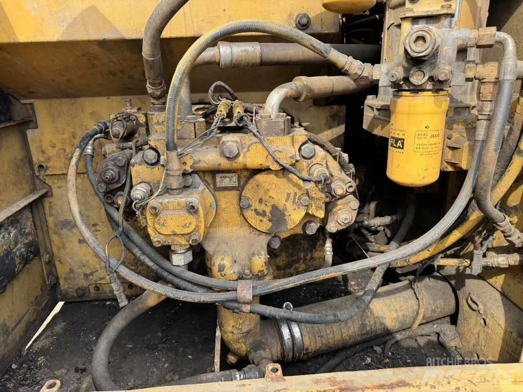 CAT 320 C Гусеничные экскаваторы