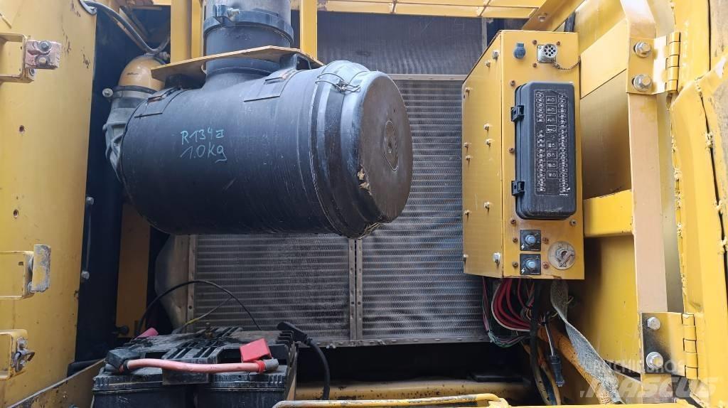 CAT 330 CL Гусеничные экскаваторы