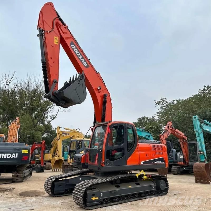 Doosan DX225-9C Гусеничные экскаваторы