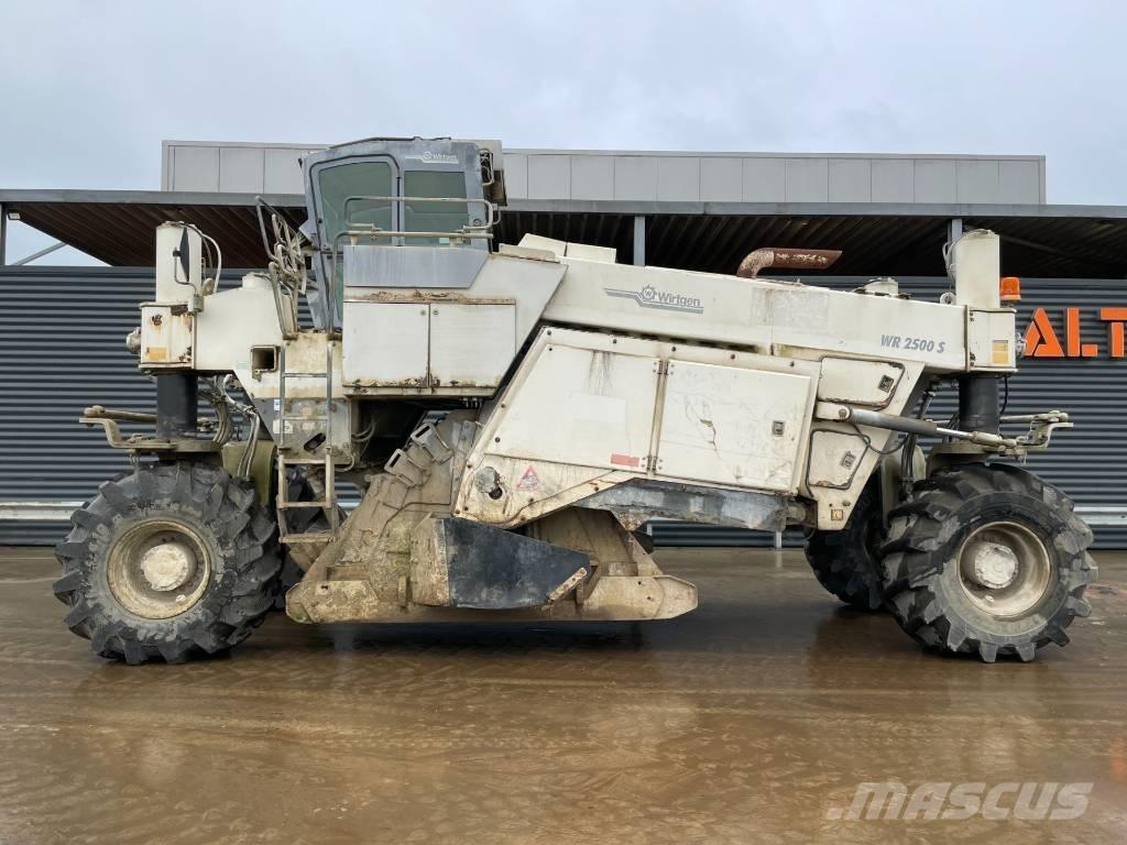 Wirtgen WR 2500S Ресайклеры
