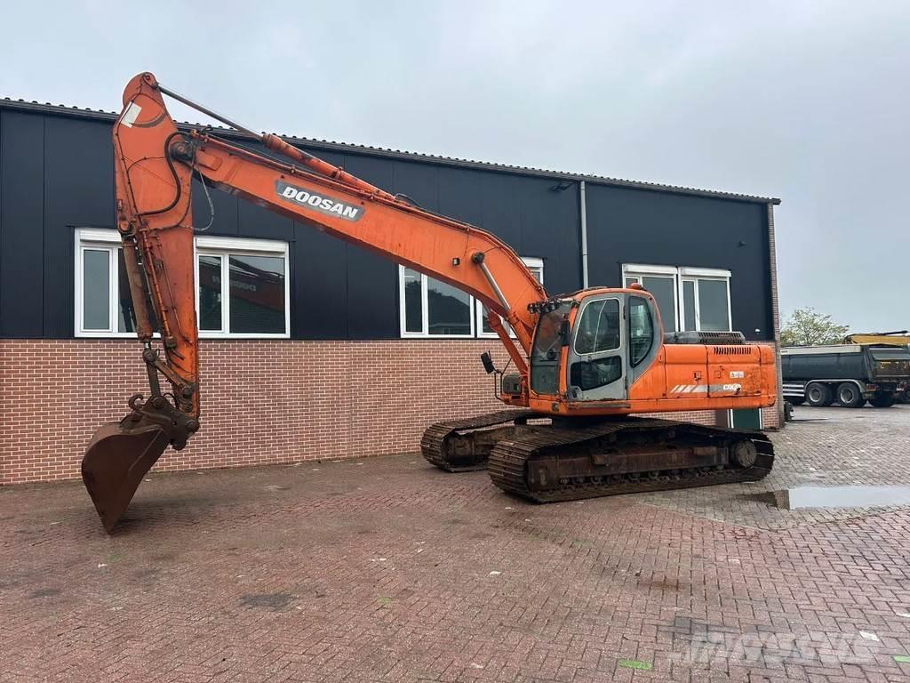 Doosan DX255LC Гусеничные экскаваторы