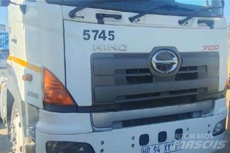 Hino 700 2841 Специальные грузовики