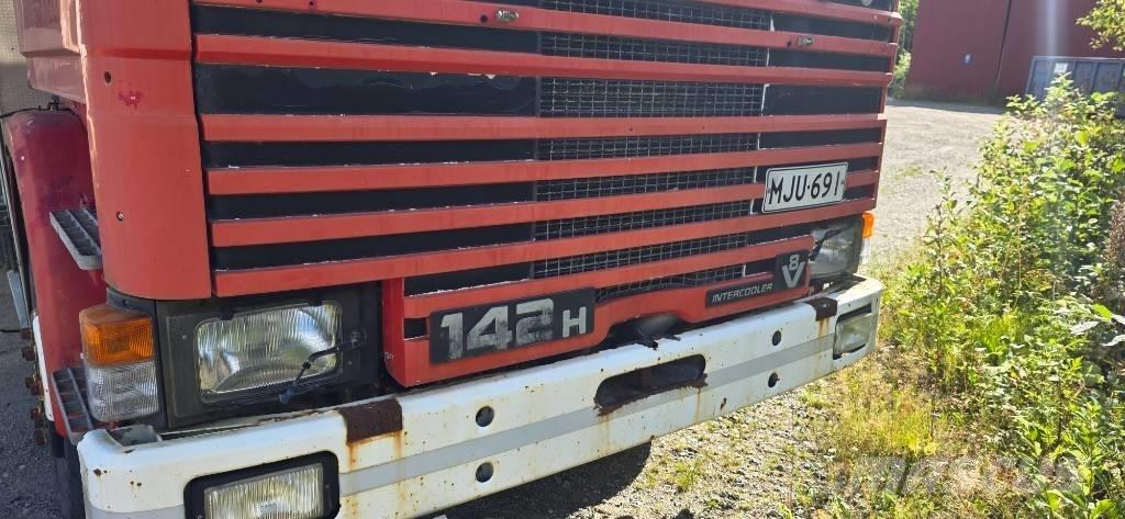 Scania 142 H Пожарные машины