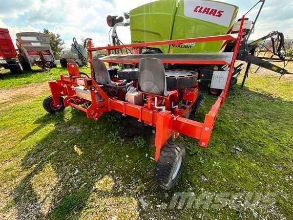 Nicolas Sam 12 Сеялки