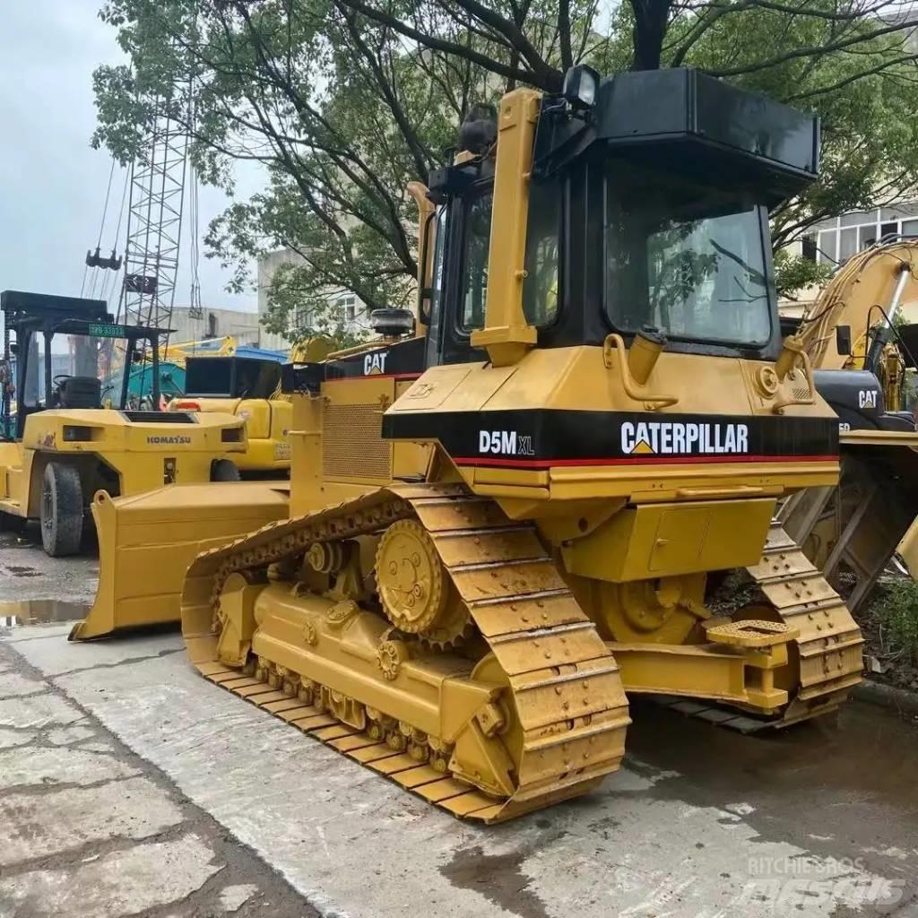CAT D 5 M XL Гусеничные бульдозеры