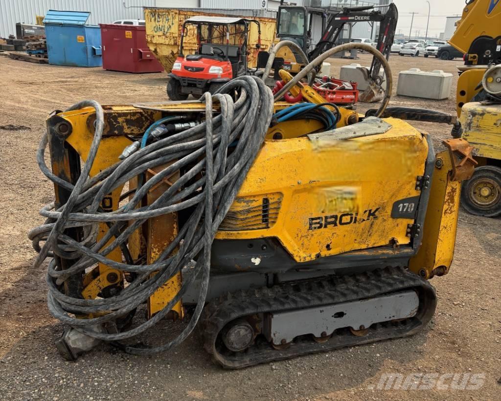 Brokk 170 Мини-экскаваторы