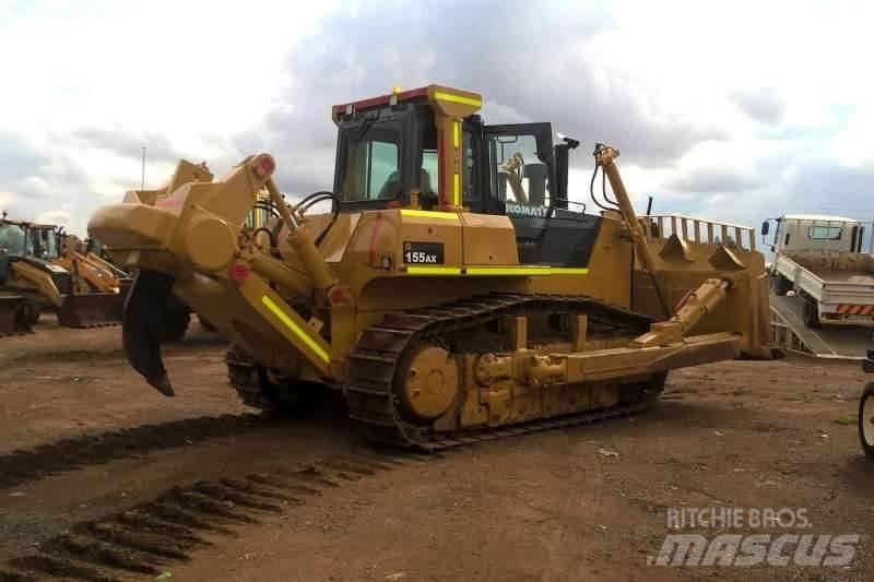 Komatsu D155-5 Гусеничные бульдозеры