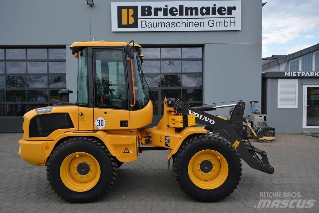 Volvo L 35 HS Фронтальные погрузчики