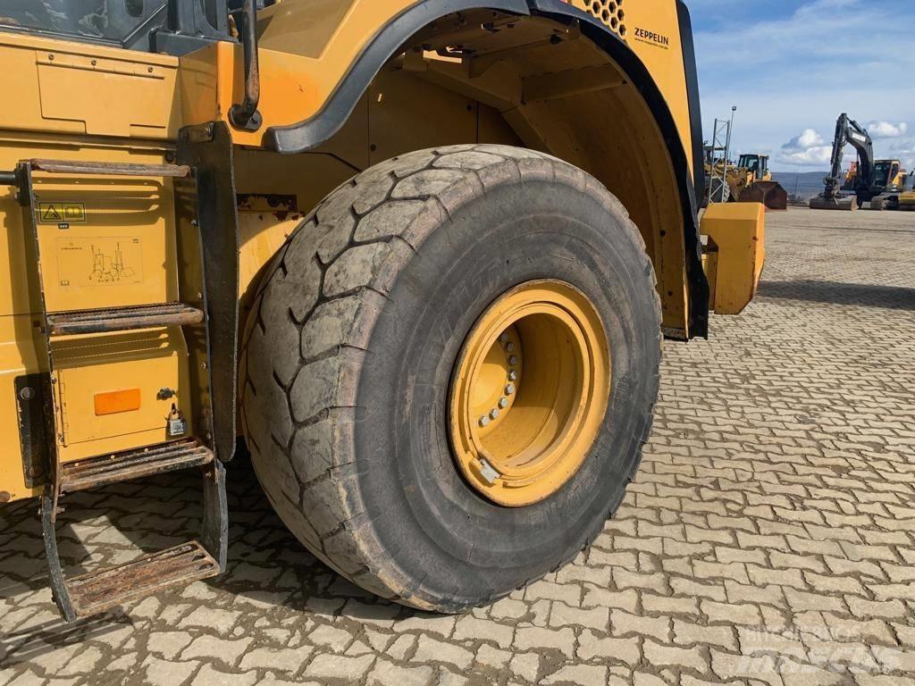 CAT 966K XE Фронтальные погрузчики