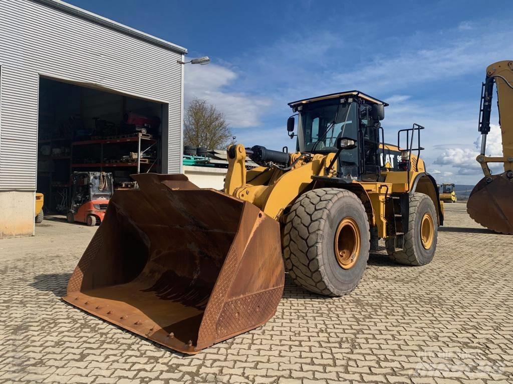 CAT 966K XE Фронтальные погрузчики