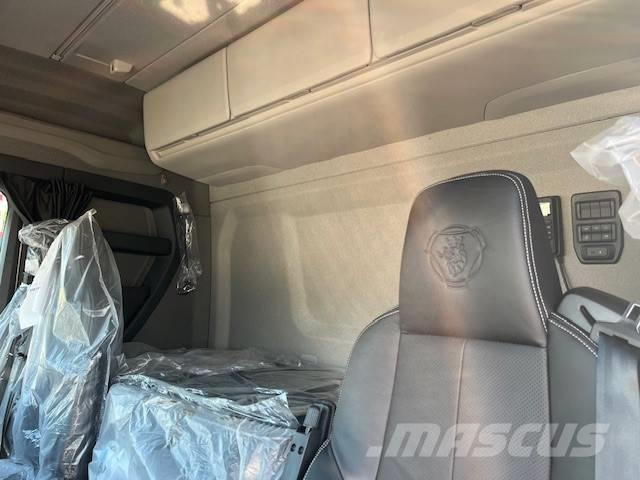 Scania R 560 Автомобильные краны